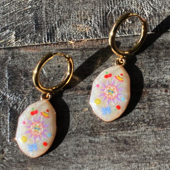 NEW Mystic Pearl Hoop Dangle Earrings - Picture 3 of 4